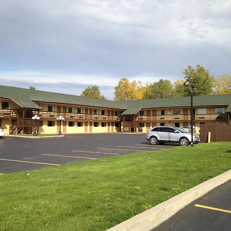 Hospitality Inn Bowmansville Екстер'єр фото