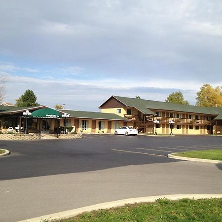 Hospitality Inn Bowmansville Екстер'єр фото